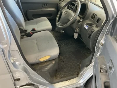 TOYOTA PIXIS VAN