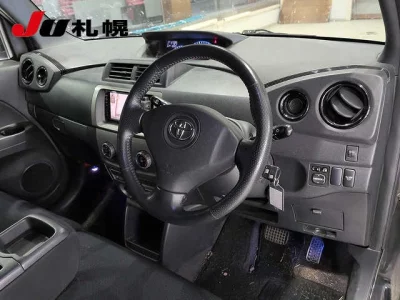 TOYOTA BB