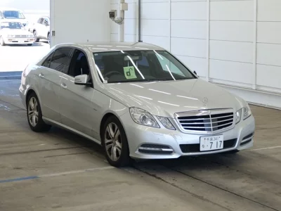 MERCEDES BENZ E CLASS