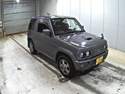 Mitsubishi Pajero Mini