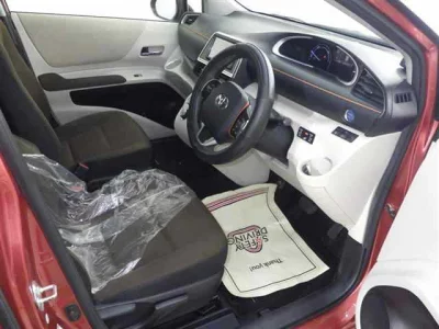 Статистика аукционов Toyota Sienta