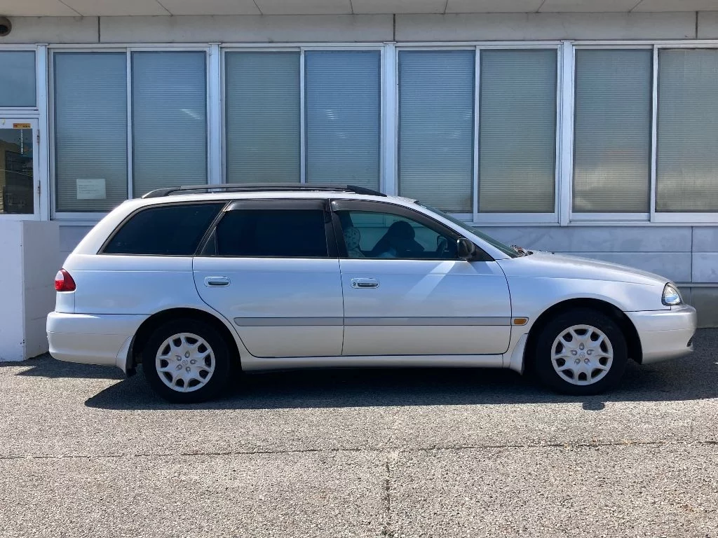 Toyota Caldina  с аукциона в Японии