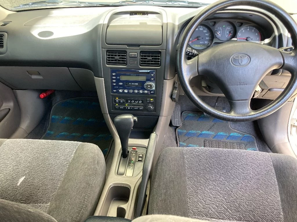 Toyota Caldina  с аукциона в Японии