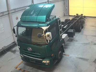 NISSAN UD