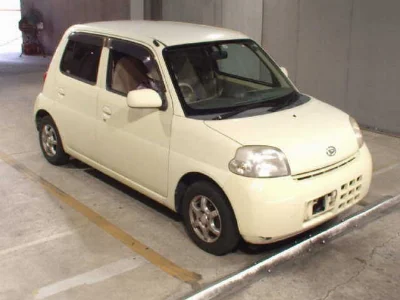DAIHATSU ESSE