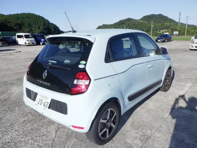RENAULT TWINGO