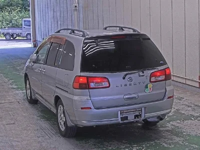 Nissan Liberty