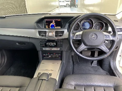 MERCEDES BENZ E CLASS