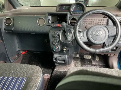 TOYOTA SPADE