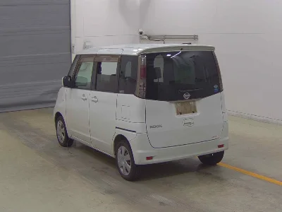 NISSAN ROOX