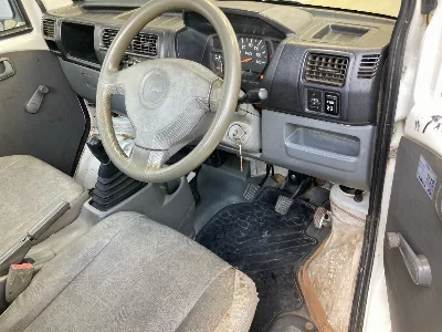 NISSAN CLIPPER TRUCK
