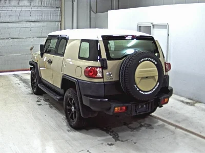 TOYOTA FJ CRUISER