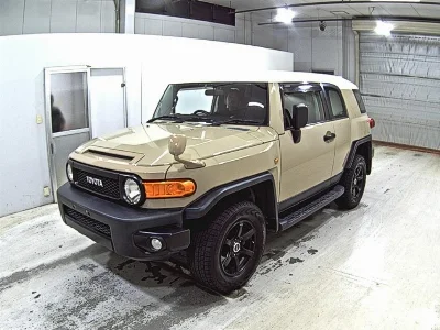 TOYOTA FJ CRUISER