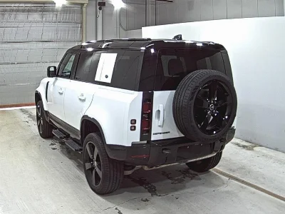 LAND ROVER DEFENDER