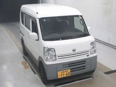 NISSAN CLIPPER VAN