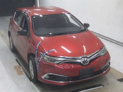 TOYOTA AURIS