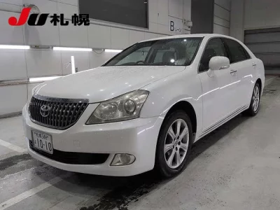 TOYOTA CROWN MAJESTA