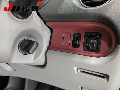 MITSUBISHI I
