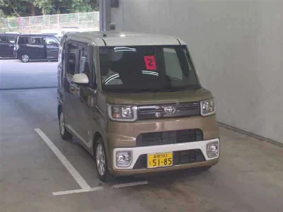 TOYOTA PIXIS MEGA
