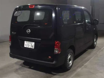 NISSAN NV200