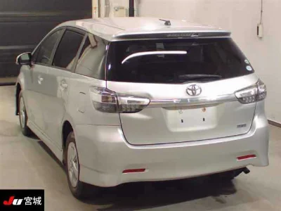 TOYOTA WISH