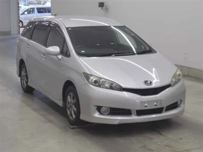 TOYOTA WISH