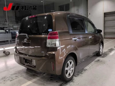 TOYOTA SPADE