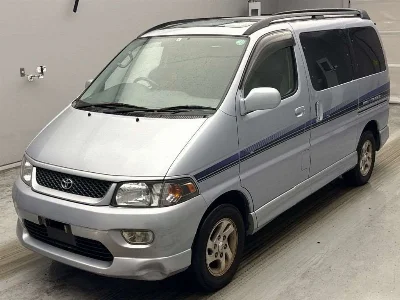 TOYOTA HIACE REGIUS