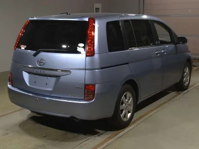 TOYOTA ISIS