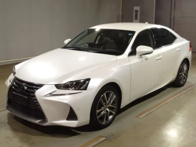 LEXUS IS