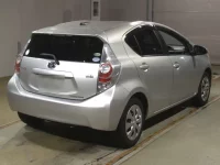 Цена авто Toyota Aqua с аукционов Японии, номер кузова NHP10, пробег 105 000, оценка 6