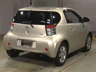 TOYOTA IQ