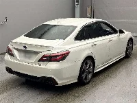 Цена авто Toyota Crown с аукционов Японии, номер кузова AZSH20, пробег 54 000, оценка 3