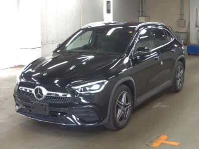 MERCEDES BENZ GLA
