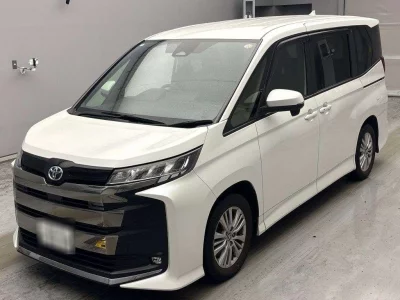 TOYOTA NOAH, 2022 — лот японского аукциона