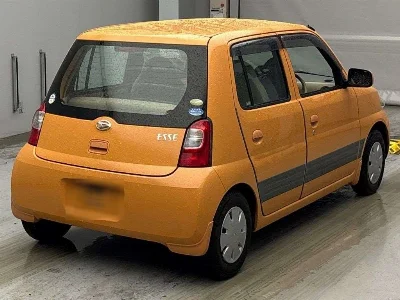 DAIHATSU ESSE