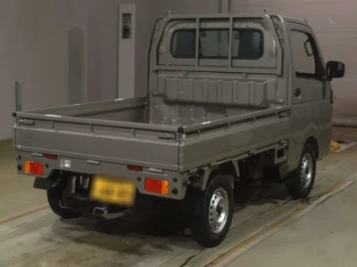 NISSAN CLIPPER TRUCK