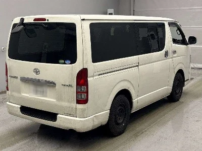 TOYOTA REGIUS VAN