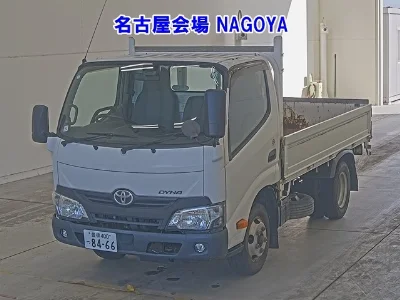 TOYOTA DYNA