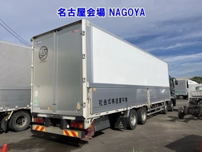 MITSUBISHI FUSO SUPER GREAT