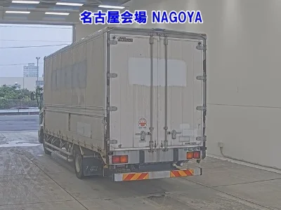 NISSAN UD