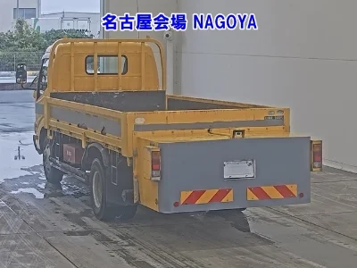HINO DUTRO 2