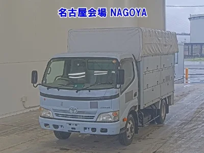 TOYOTA DYNA