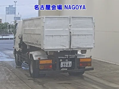 MITSUBISHI FUSO FIGHTER