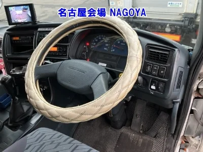 NISSAN DIESEL (UD) BIG THUMB