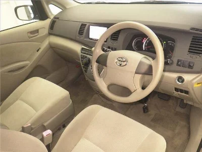 TOYOTA ISIS