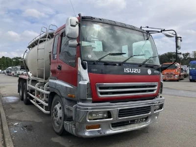 ISUZU GIGA
