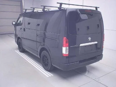 TOYOTA REGIUS ACE VAN