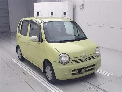 DAIHATSU MOVE LATTE