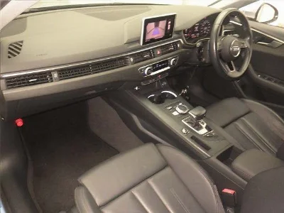 AUDI A4 AVANTE
